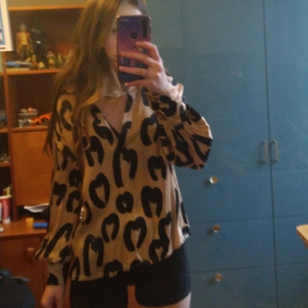 Gold silk blouse modern hearts